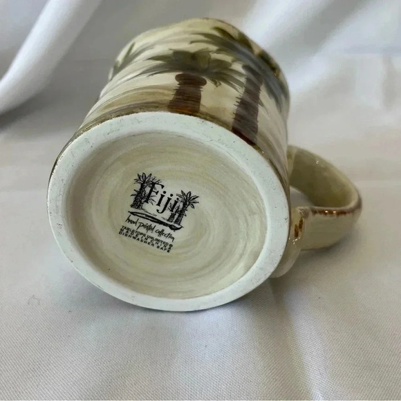 Tabletops Unlimited Fiji Mug - Picture 5 of 5